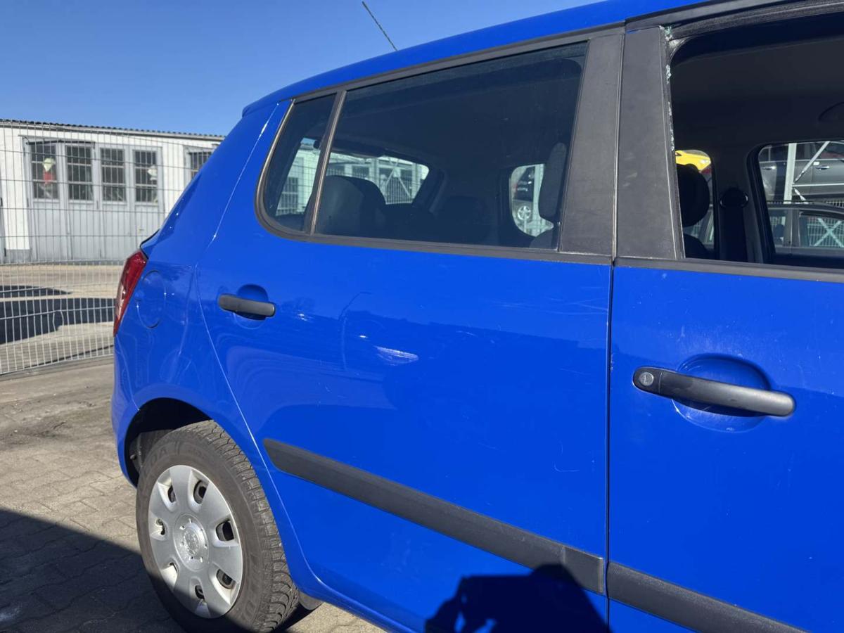 Skoda Fabia 2 5J original T&uuml;r hinten rechts LF5K Dynamic Blue Flie&szlig;heck Rohbau Bj.2009